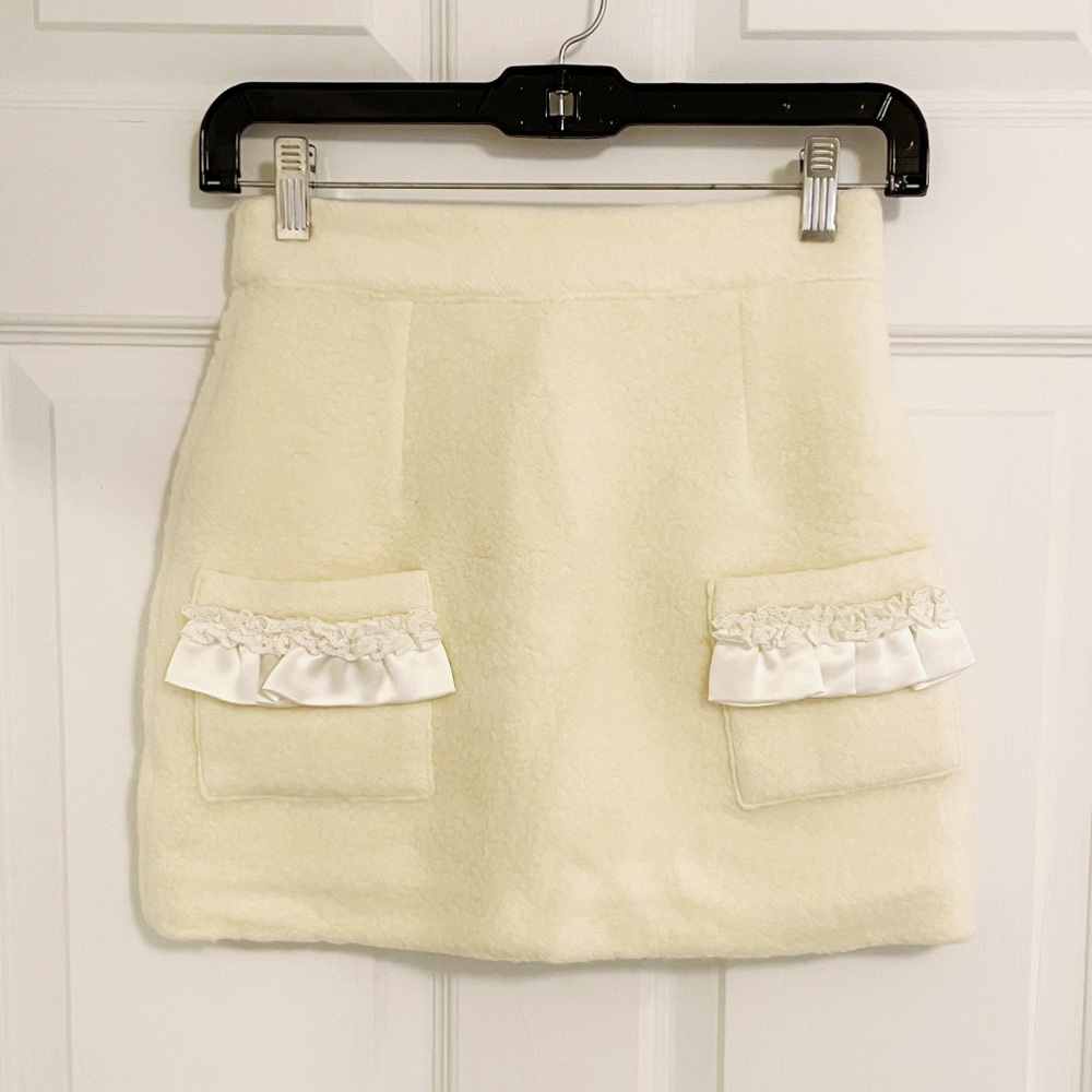 Japanese Kawaii Y2K Cream Ivory Fluffy Ruffle Lace Pockets Mini Skirt